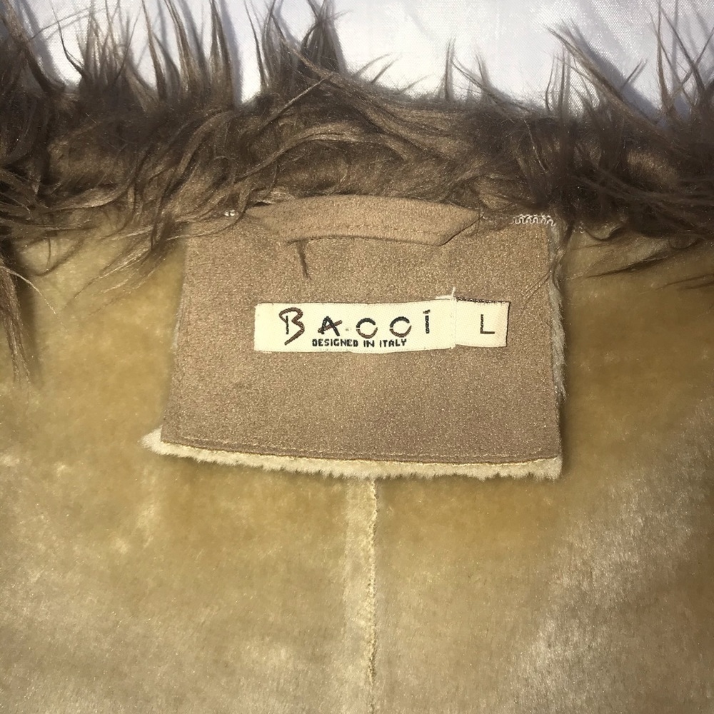 *Bacci Designed in Italy faux Sued & Fur Vest. Size Large - Picture 7 of 8